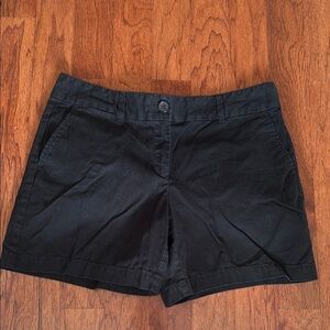 ✨ LOFT Black Chino Shorts — Size 8 — Classic & Versatile ✨